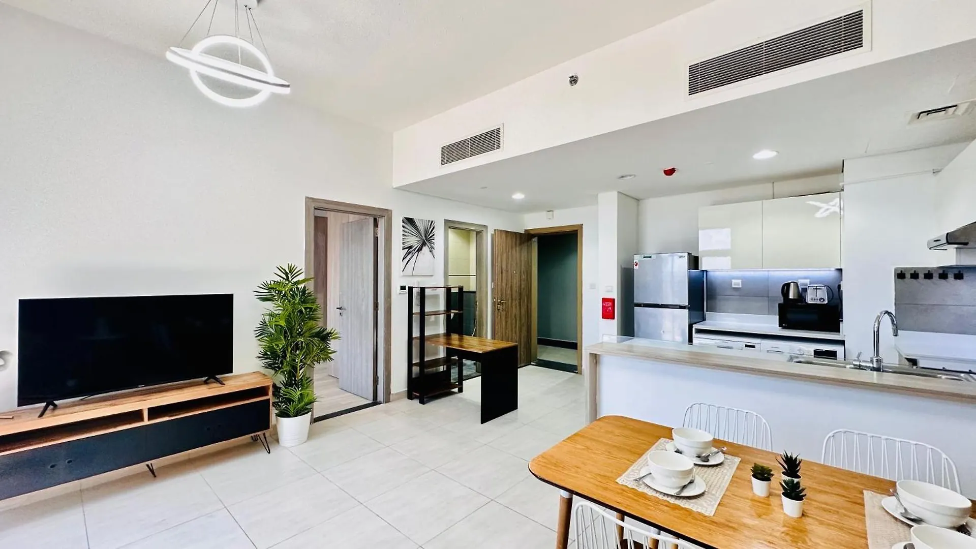 Oyo Home 1366 Standard One Bedroom Jvc Αμπού Ντάμπι